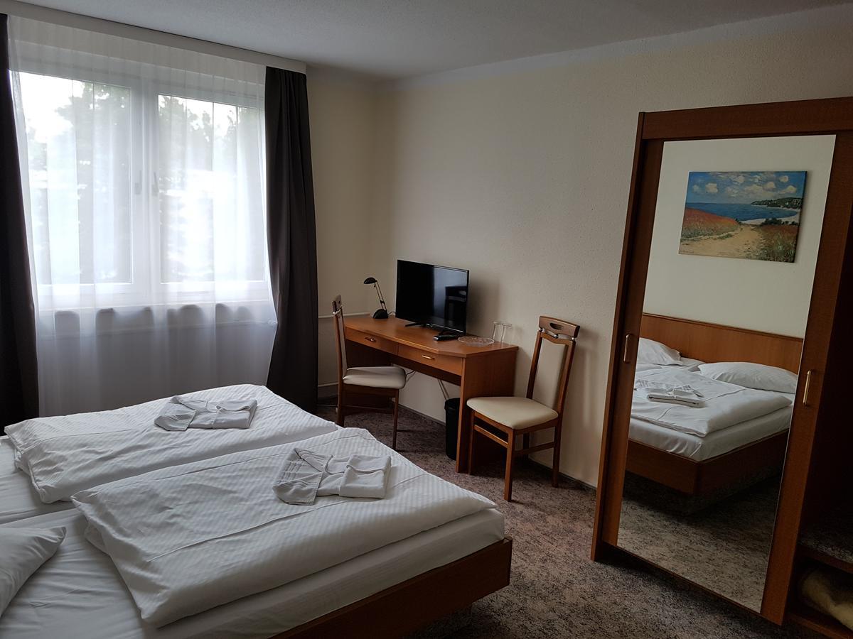 Hotel Restaurant Am Kriebsteinsee Экстерьер фото